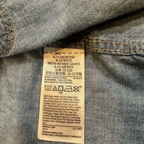 Baby Gap Boys Denim Button down shirt size 6-12 months - Picture 4 of 5